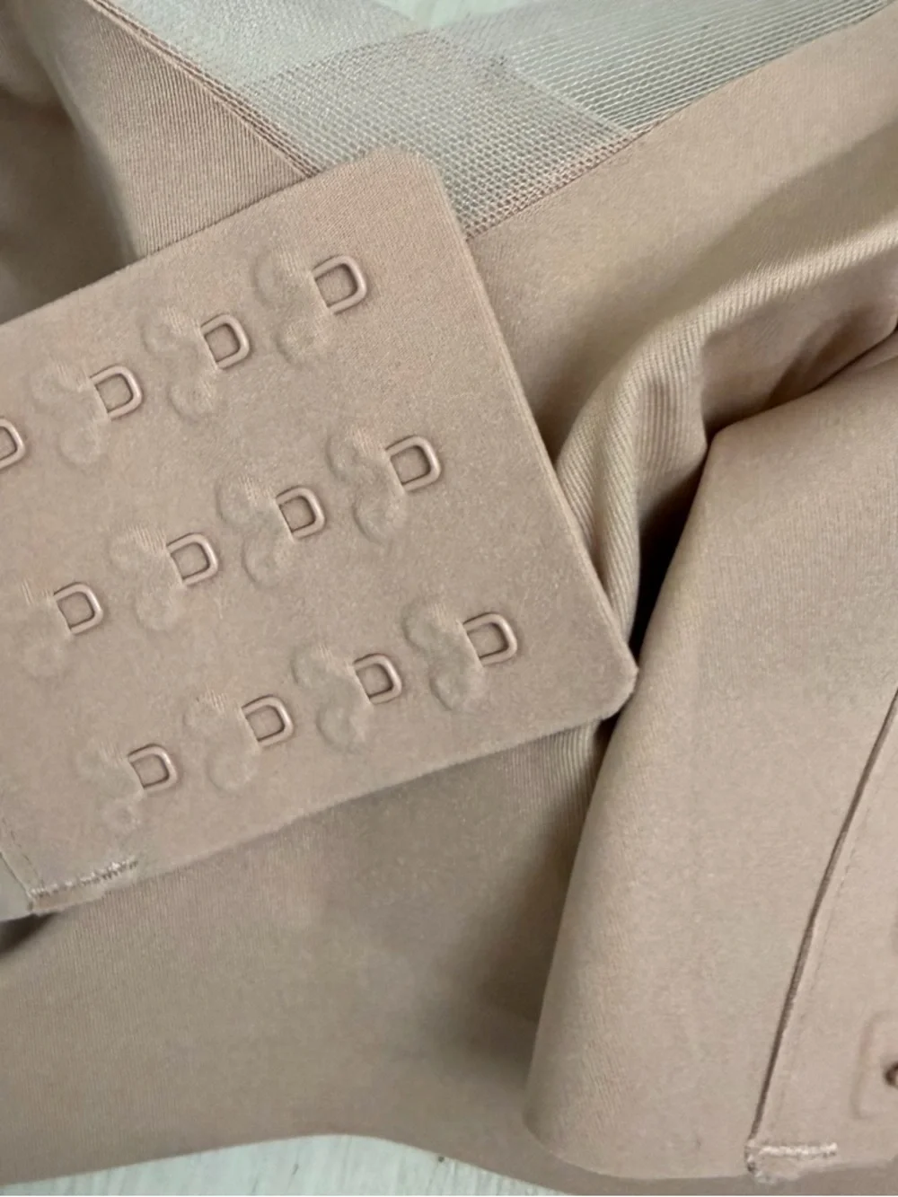 Honeylove CrossOver Wireless
Beige Brown Bra - Picture 6 of 6